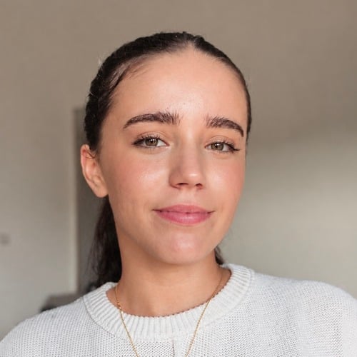 Nina-Maria S