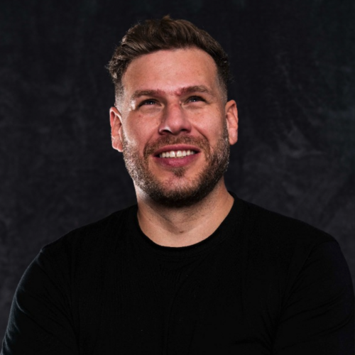 Simon M