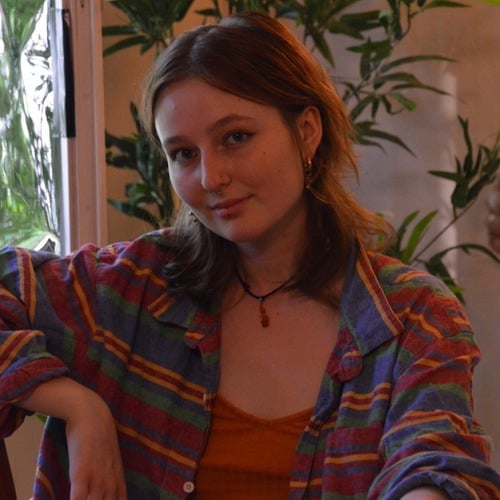 Anna-Rebecca R
