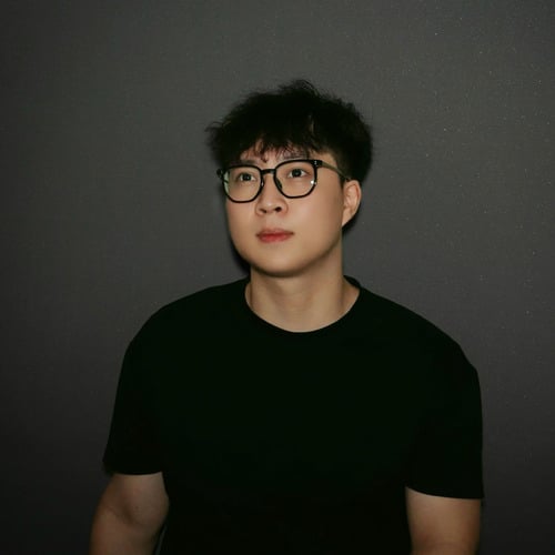 Hoang Q