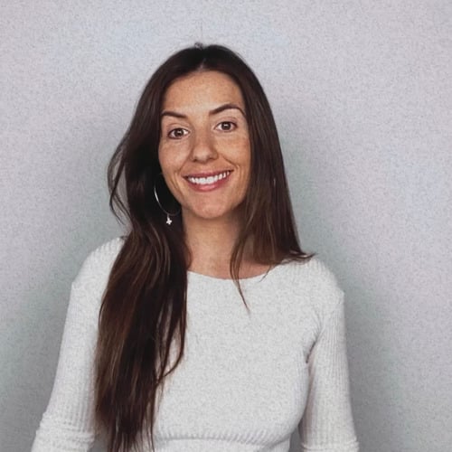 Melissa R