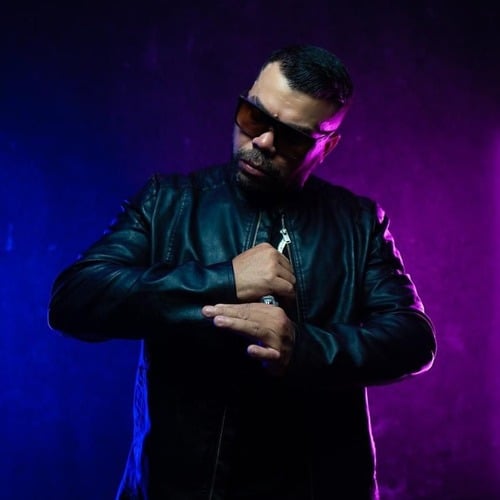 Valdenio M