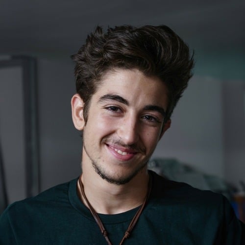 Heni A.