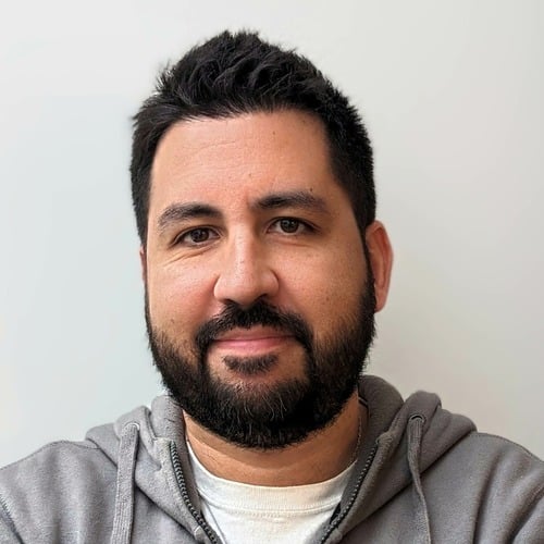 Luis C
