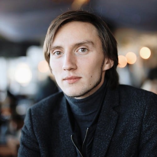 Yan H.