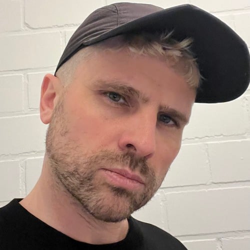 Daniel E