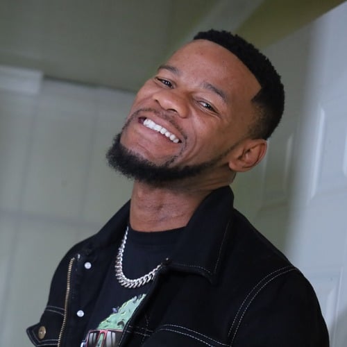 Zingisa M